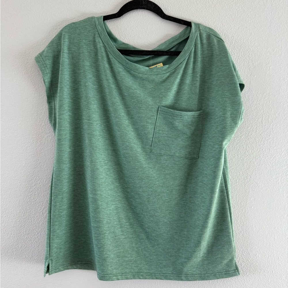 BNWT Green Women's Dolman Top